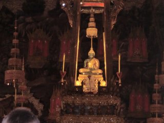 エメラルドブッダ