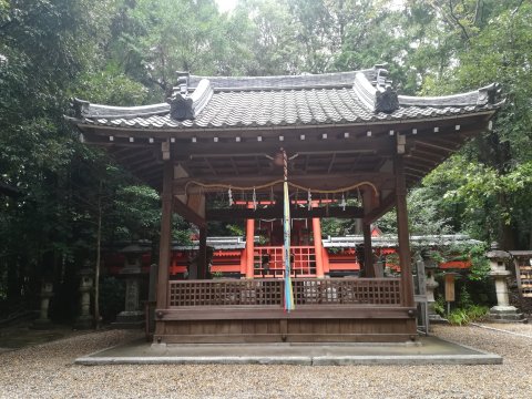 狭岡神社本殿