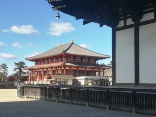 興福寺中金堂