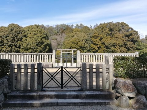 五社神古墳(神功皇后陵)