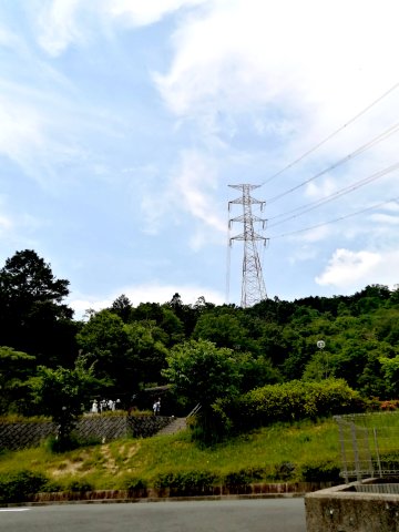 目印の赤白鉄塔