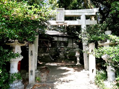 縄添春日神社