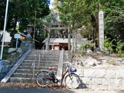 咋岡神社