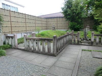 小野篁卿墓・紫式部墓所