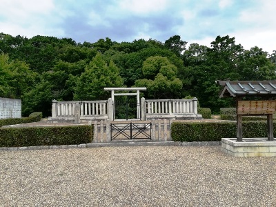 24.仁賢天皇埴生坂本陵