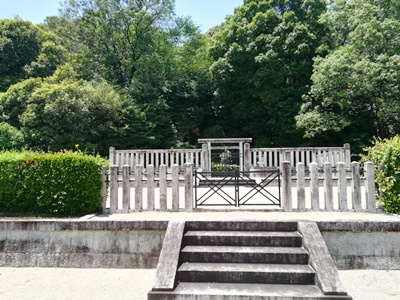 25.武烈天皇傍丘磐坏丘北陵