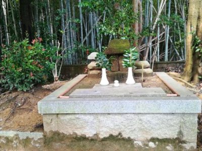 忍熊皇子籠坂皇子旧蹟地